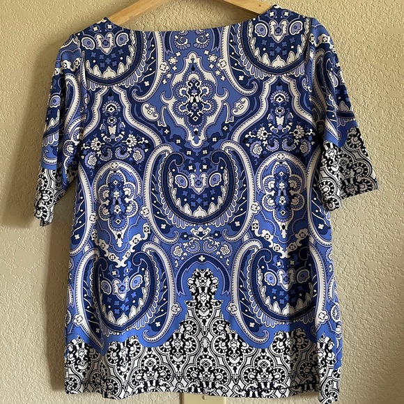Multi-colored pattern short sleeve top, Size Petite Medium - Picture 2 of 2